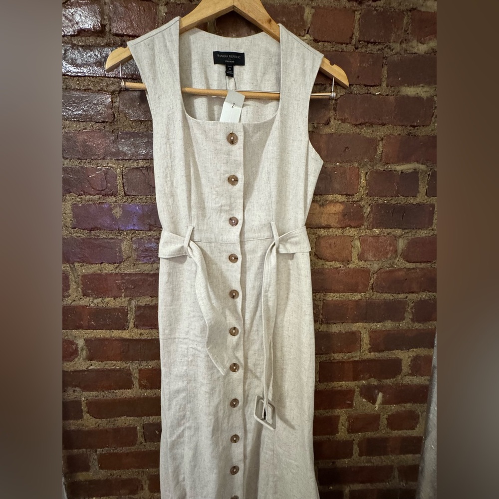 Banana Republic Light Beige Midi Dress with Belt